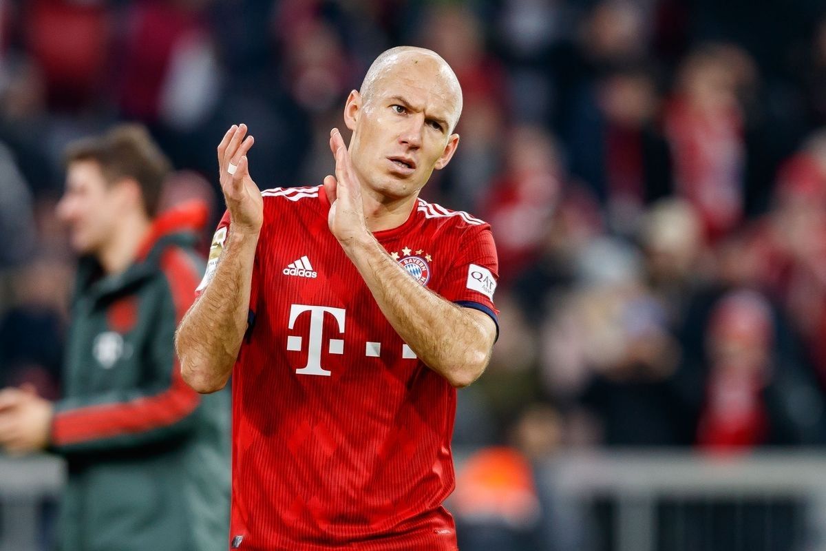 Cầu thủ Arjen Robben tuyên bố giã từ sự nghiệp bóng đá