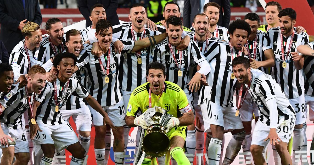 Gianluigi Buffon cùng các đồng đội vô địch Coppa Italia